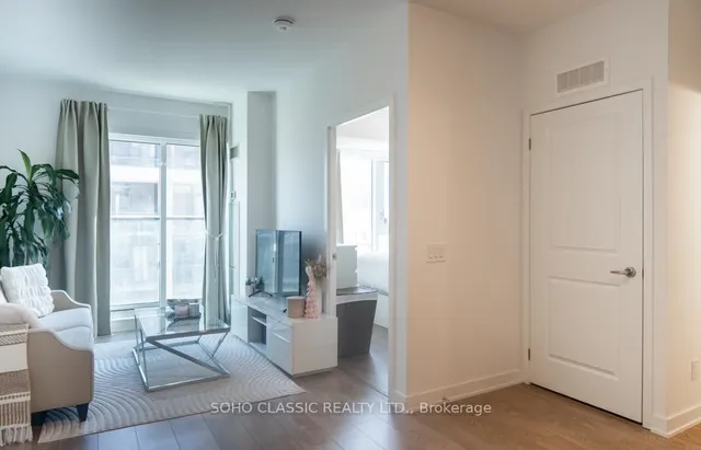 Additional image 8 of 543 Richmond St Unit 512