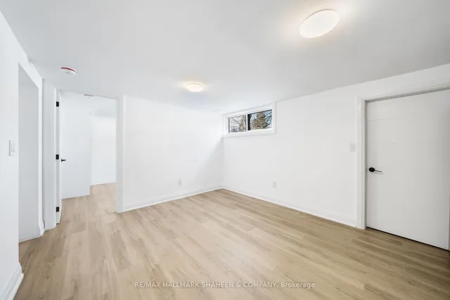 Additional image 44 of 27 Christine Cres