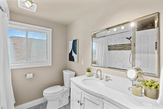 Additional image 23 of 377 East 16th St