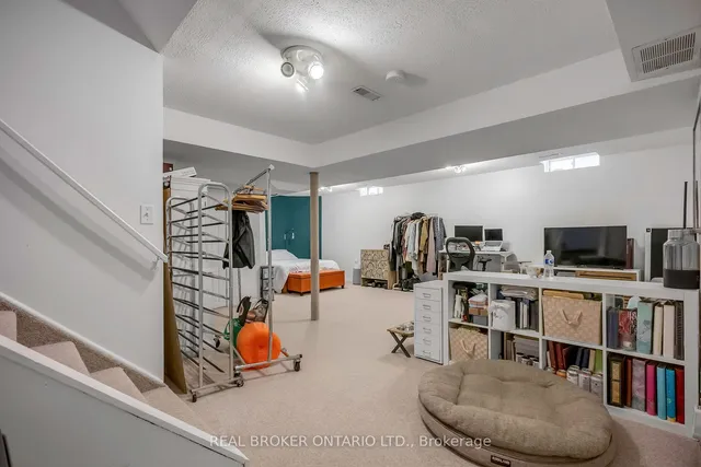 Additional image 31 of 899 Winterton Way