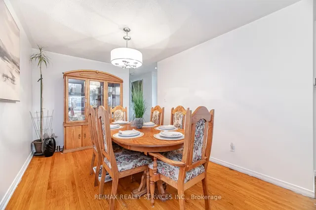 Additional image 10 of 6858 Darcel Ave