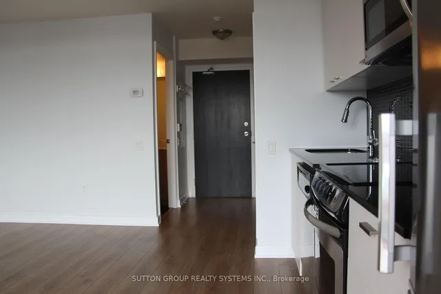 Additional image 17 of 775 King St Unit 518