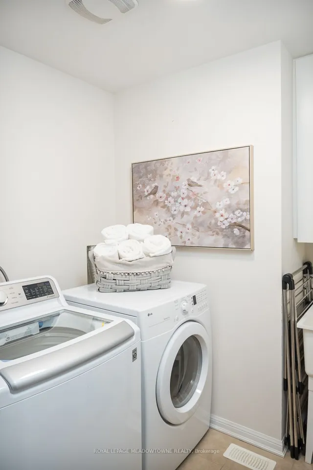 Additional image 31 of 465 Tyrone Cres