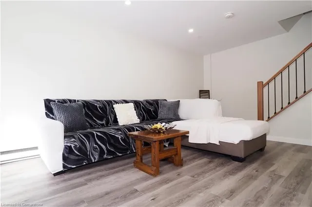 Additional image 7 of 292 Traynor Ave Unit 7