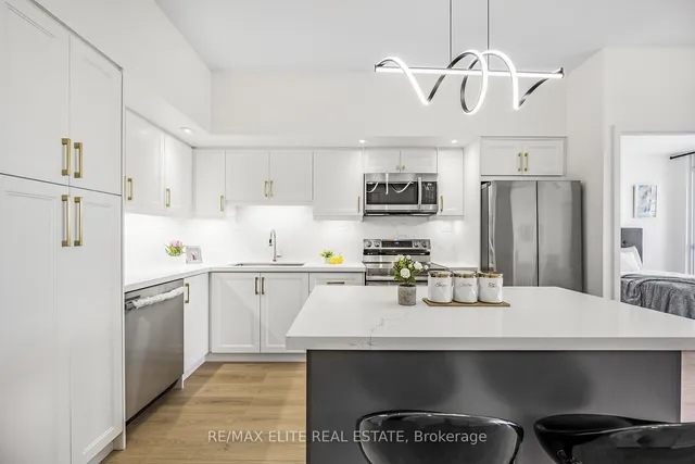 Additional image 8 of 25 Capreol Crt Unit 3805