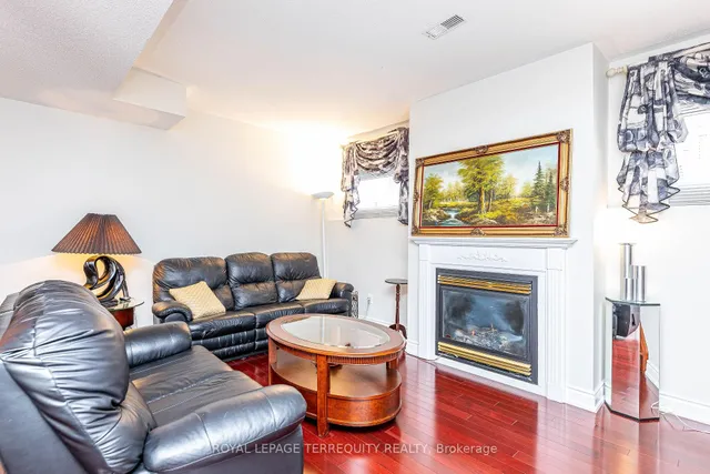 Additional image 37 of 21 Collingwood Ave