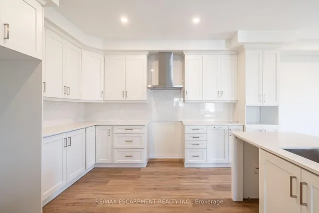 Additional image 12 of 239 Lormont Blvd