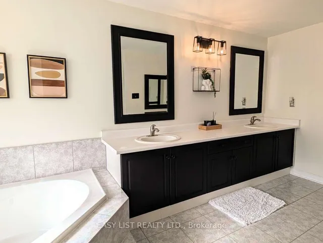 Additional image 34 of 12 Strathroy Cres