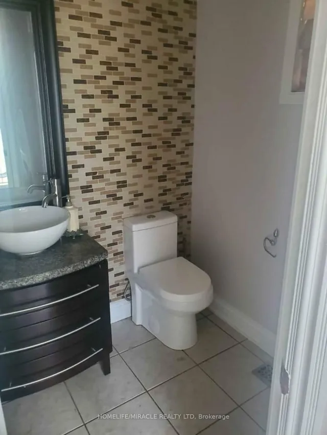 Additional image 5 of 34 Dunure Cres