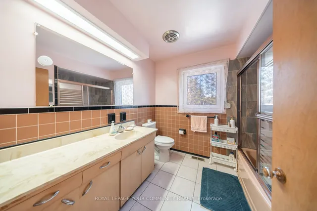 Additional image 25 of 24 Leadale Pl