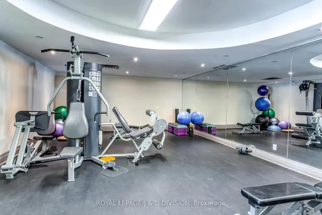 Additional image 39 of 451 Rosewell Ave Unit 601