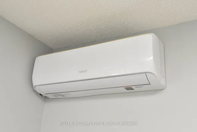 Additional image 32 of 16 Simcoe St