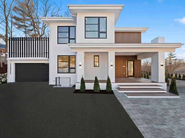 Primary image of 225 Walnut St, Saugus, MA 01906