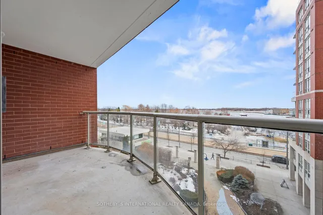 Additional image 21 of 550 Queens Quay Unit 512