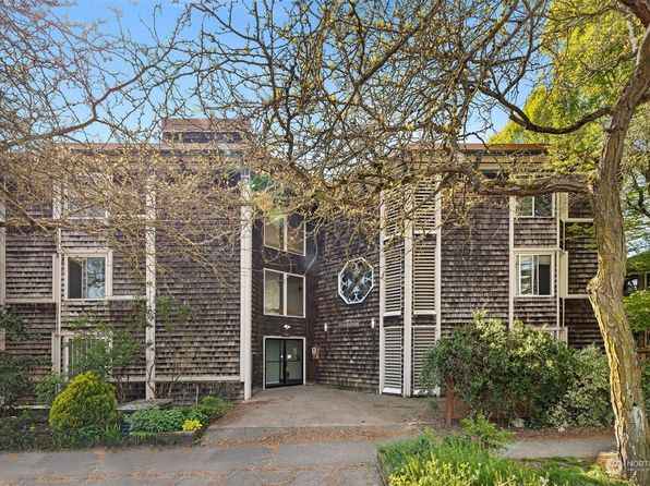 303 13th Avenue E UNIT 301, Seattle, WA 98102