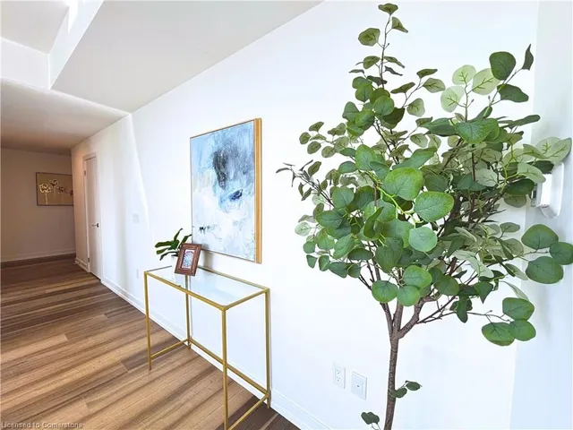 Additional image 10 of 15 Wellington St Unit 406