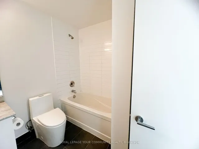 Additional image 16 of 150 East Liberty St Unit 618