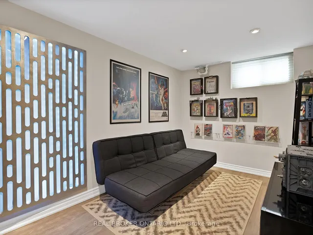 Additional image 23 of 26 Deanefield Cres