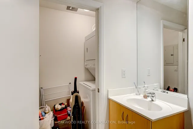 Additional image 28 of 18 Beverley St Unit 710