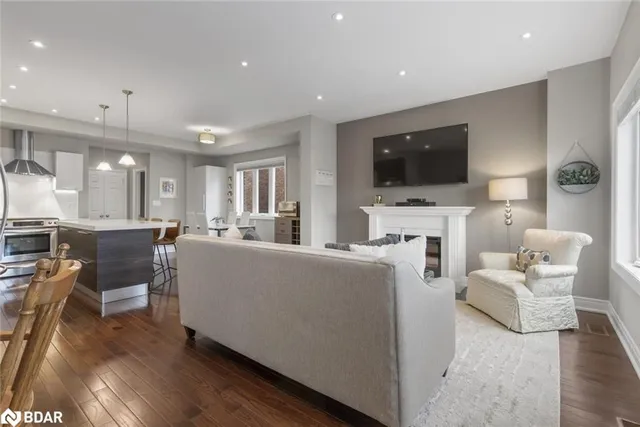 Additional image 25 of 45 Elder Ave