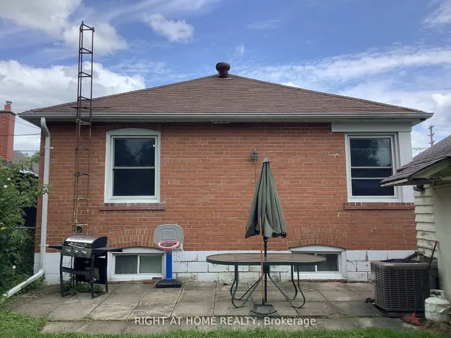 Additional image 17 of 1226 Warden Ave