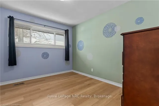 Additional image 14 of 774 Upper Sherman Ave