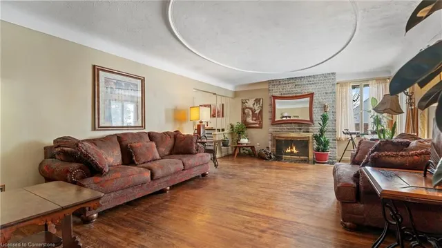 Additional image 9 of 190 Erindale Ave