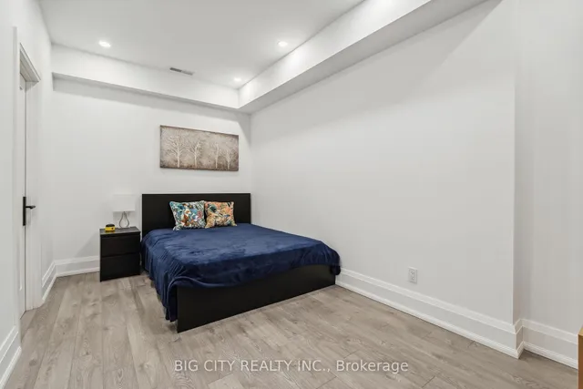 Additional image 48 of 75 Lawrence Cres