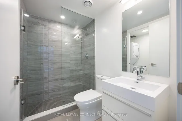 Additional image 15 of 39 Roehampton Ave Unit 2907