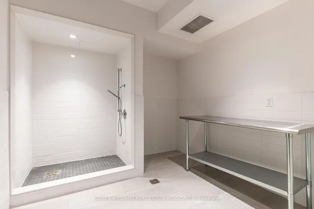 Additional image 22 of 55 Duke St Unit 1307