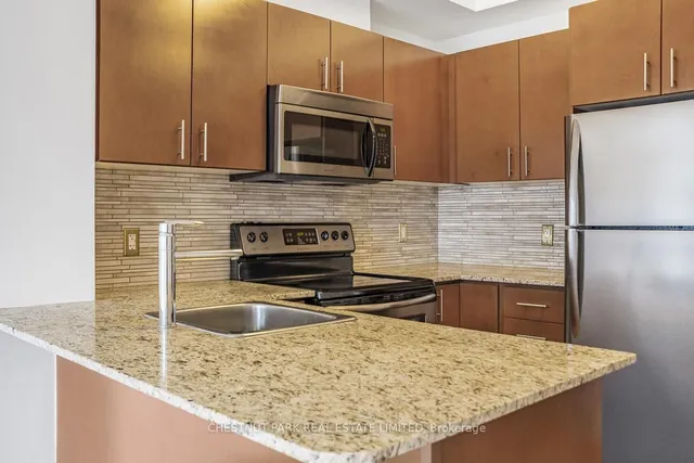 Additional image 7 of 25 Cole St Unit 525