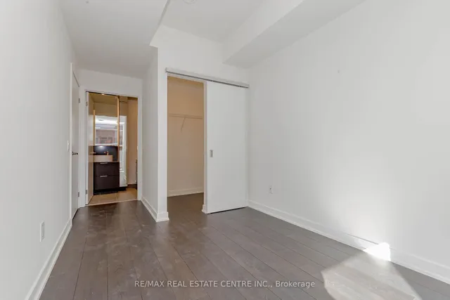 Additional image 30 of 28 Ann St Unit 310