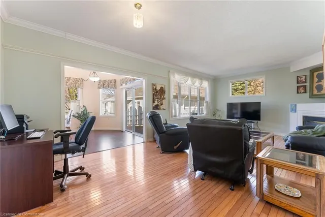 Additional image 14 of 54 Silverbirch Blvd