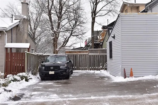 Additional image 27 of 275 Main St