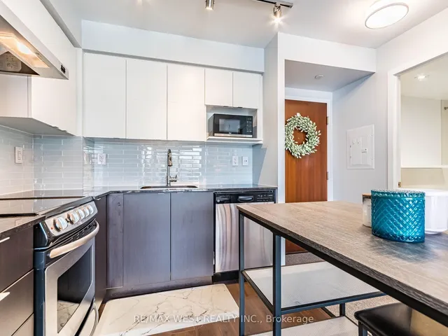 Additional image 15 of 160 Flemington Rd Unit 418