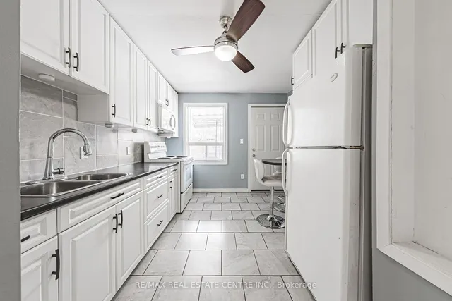 Additional image 11 of 249 East 43rd St