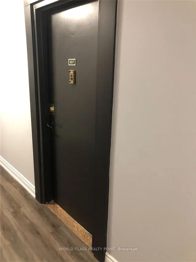 Additional image 4 of 3420 Eglinton Ave Unit 807