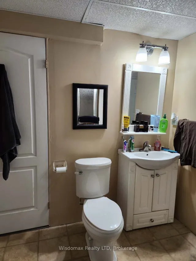 Additional image 10 of 31 Sunvale Pl Unit 5