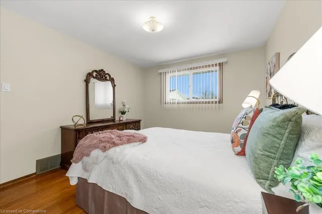 Additional image 27 of 43 Seaton Place Dr