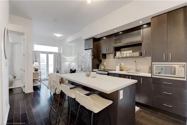 Additional image 5 of 457 Plains Rd Unit 110