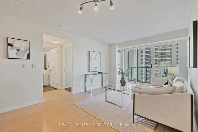 Additional image 10 of 1403 Royal York Rd Unit 508