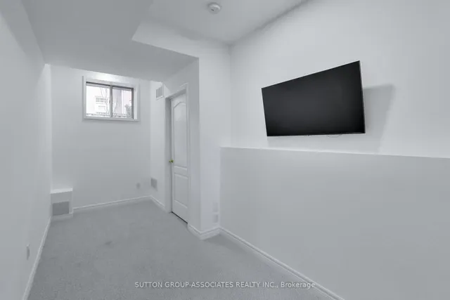 Additional image 6 of 70 Guildwood Pkwy Unit 4