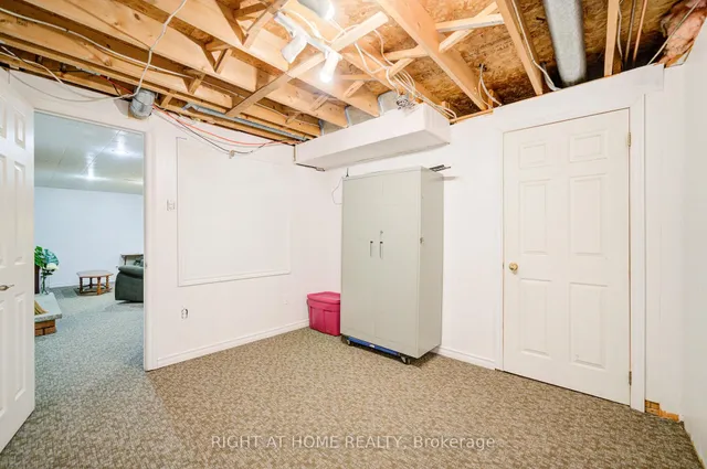 Additional image 36 of 134 Dumfries Ave