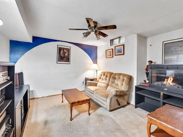 Additional image 29 of 19 Blenheim Dr