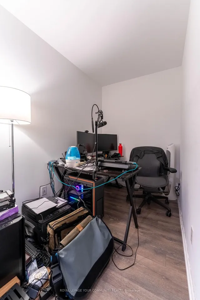 Additional image 9 of 197 Yonge St Unit 2610