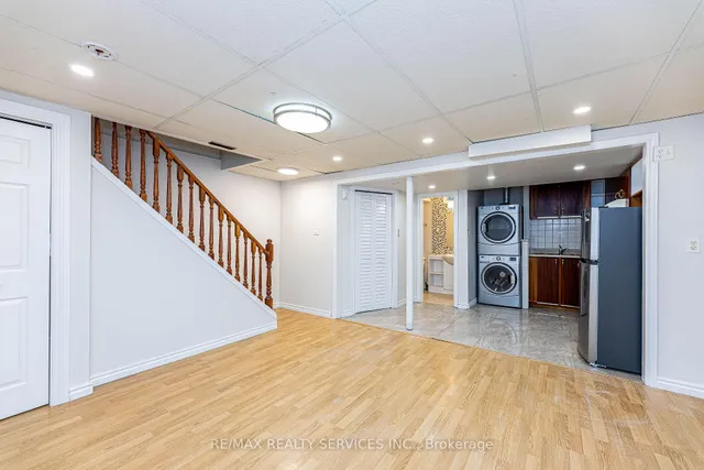 Additional image 30 of 98 Lent Cres
