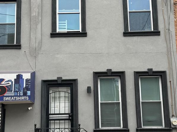 2941 W Master St, Philadelphia, PA 19121