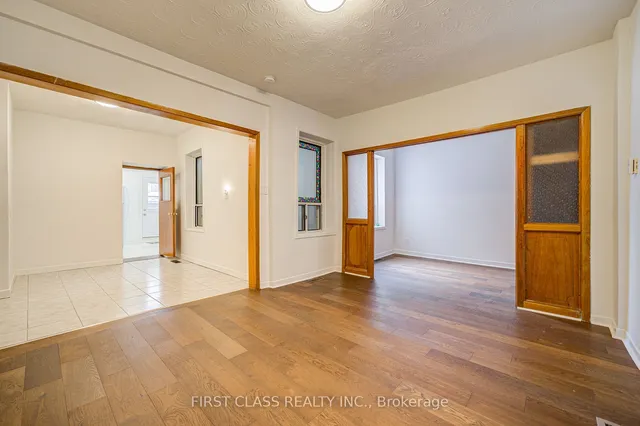 Additional image 9 of 3 Clinton Pl