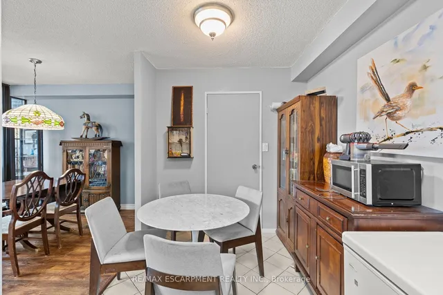 Additional image 14 of 120 Duke St Unit 805