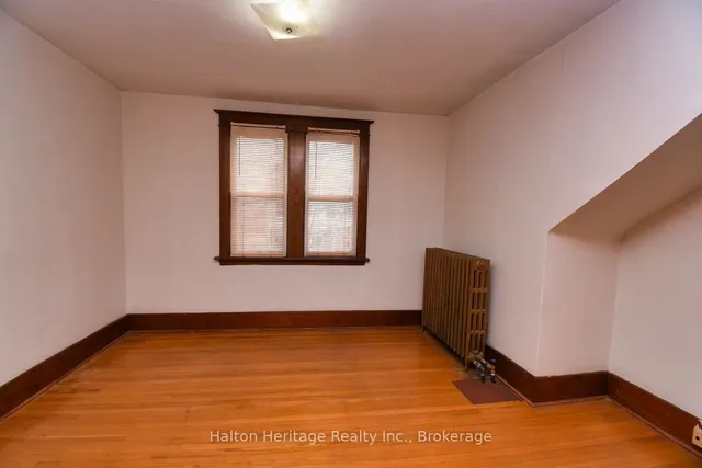 Additional image 27 of 129 Eastbourne Ave